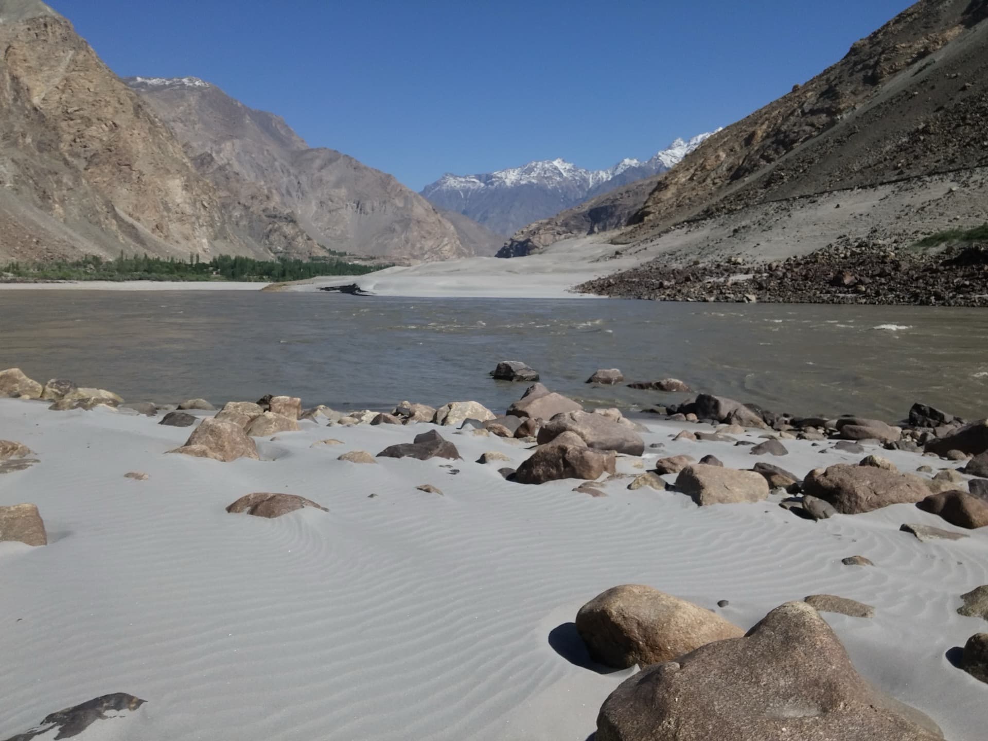 Islamabad to Skardu: Distance, Flight & Drive Guide 2026