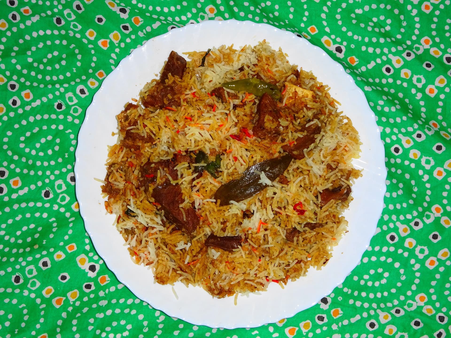 Karachi Food Guide (2026): Biryani, Burns Road & BBQ