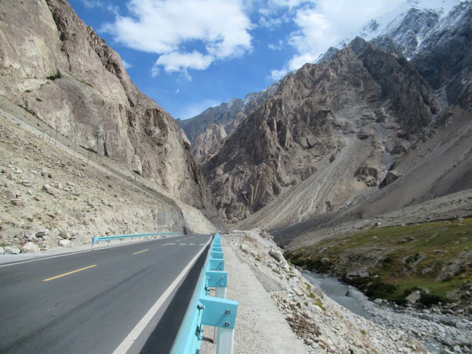 Pakistan Trip Cost 2026: Real Budgets, Flights & Tours